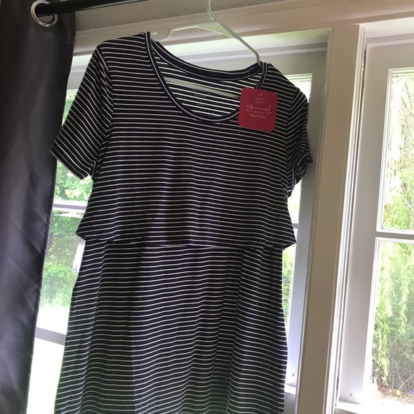 Brand new maternity/nursing top - Picture 4 of 5